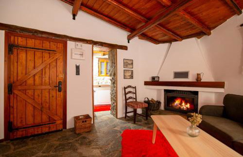 Fteri Stone House in Platanos, Akrata - Foto 1