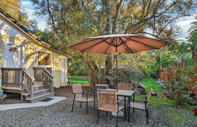 Grapevine Cottage by Avantstay Private Vineyard + Outdoor/indoor Living + Firepit + Minutes to Glen Ellen - Foto 38