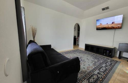 Large parking lot sleeps 8 - Foto 26