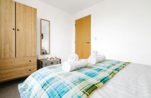 2BR Flat Near City Centre with Free Parking - Foto 54