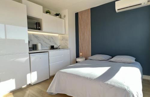 Studio Beaux Arts - *Proche centre *Clim *Balcon - Photo 1