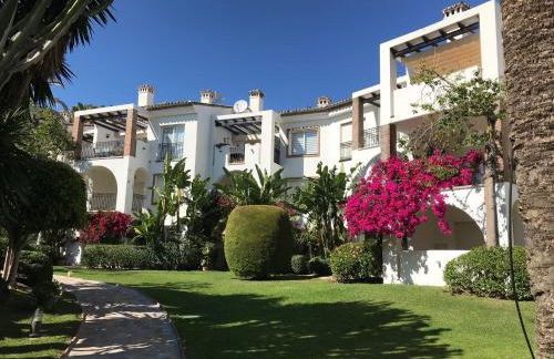 Marbella - Estepona beach frontline apartment - Photo 5