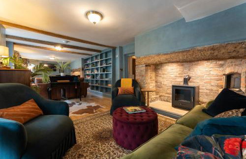 St James Cottage - Luxurious Dorset Escape in Idyllic Milton Abbas - Photo 26