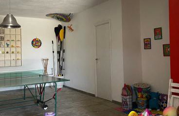 The Yellow Houses - Photo 22