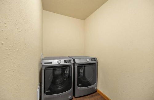 JoLee Pines, Close to Attractions, Great View - Foto 23