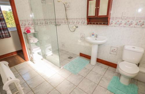 Broadford Farm Bungalow - Photo 8