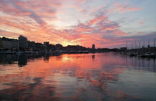 coquet appartement au coeur du panier - Photo 5