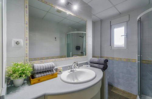 Villa Serendipity + private Pool+ BBQ +5 rooms - Foto 21