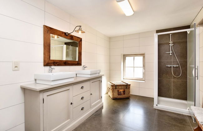 Ardennic Farmhouse for Groups - Photo 22