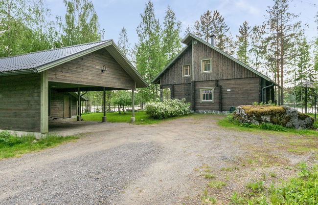 Koivuniemen rouva - Foto 1