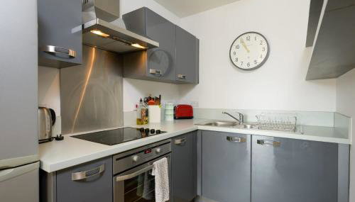 Apartment with Cityscape Views & Private Parking - Foto 5