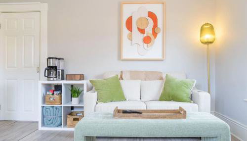 King Bed Downtown Suite Port City Stays - Foto 4