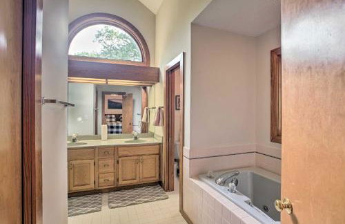 Cozy Wintergreen Resort Escape Near Leaf Peeping! - Foto 17