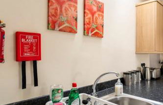 Lovely Two Bed detached house with Parking - Foto 20