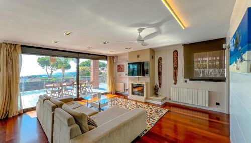 Stylish villa with saltwater pool - Foto 5