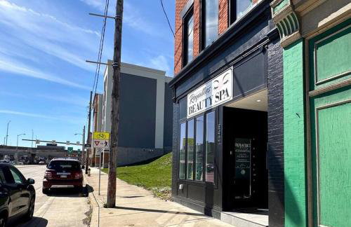 Unique Artsy 2 Bdrm Apt 1.5 mi from Downtown - Foto 60