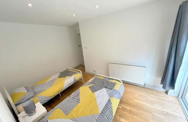 Twin Studio Flat in Sutton - Ground Floor - Foto 2