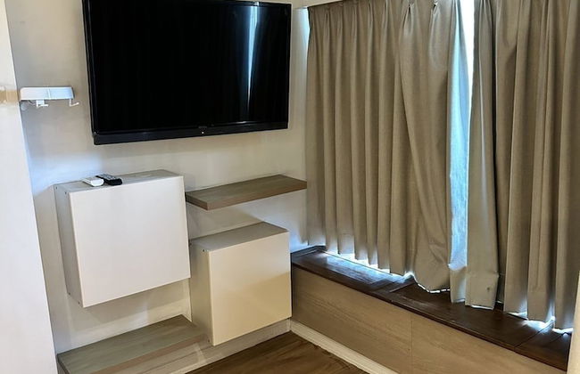 COZI modern loft suite at BGC - Photo 15