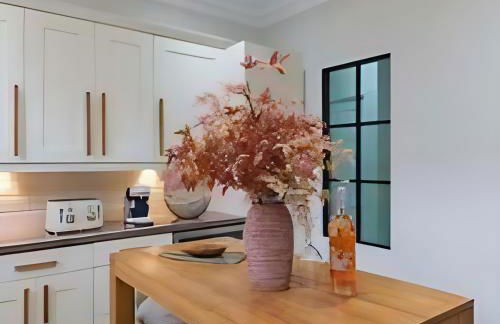 Elegant, Victorian End of Terrace Town House - Foto 17