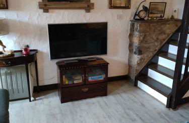 Fishermen's cottage with log burner, 2 bathrooms & sea views from garden terraces - Foto 9