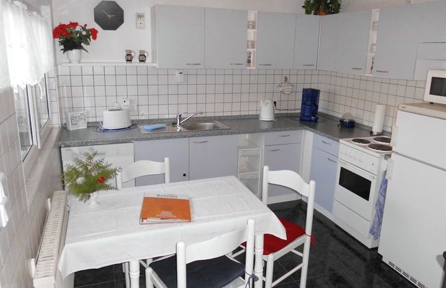 Spacious Holiday Home in Sommerfeld near Lake - Foto 6