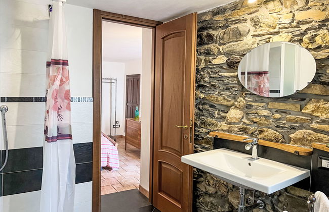 2 bedroom House in Prelà with garden - Photo 9