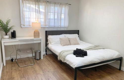 Hot Tub . Near Freeway . Quick 2 Theme Parks/Beach - Foto 5