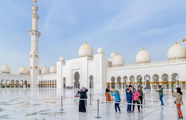 Tour privado de día completo por la ciudad de Abu Dabi con guía turístico profesional - Foto 10