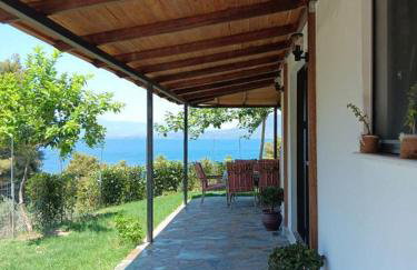 Thalantheia House - Photo 2