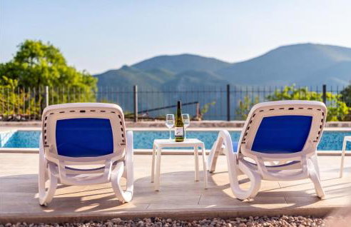 3 Bedroom Amazing Home In Vid - Foto 18