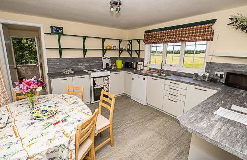 West Lodge 3 bedrooms, near golf course and river - Photo 14