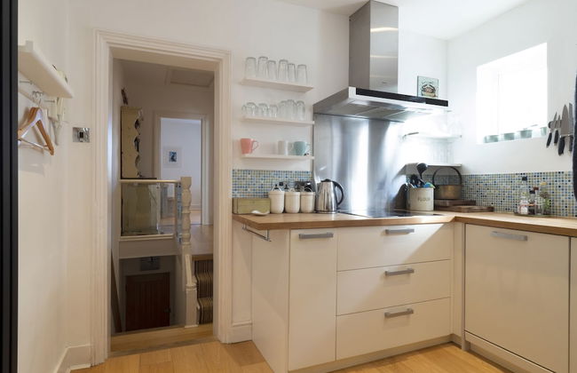 Sail Away - 2-Bed Apartment by the Beach - Foto 7