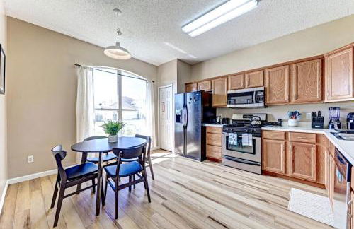 Magical Villa Pool Game Room Close to Disney - Foto 18