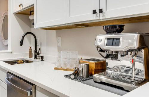 No Car Needed! Condo in Old Town Alexandria - Foto 13