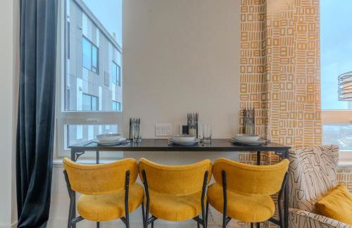 Bright and Bold Escape with NYC Views and Free Parking, Sleeps 9 and 2 Baths - Foto 27