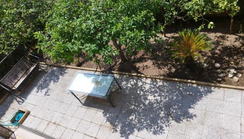 Green House - Photo 3, Garden, Garden view