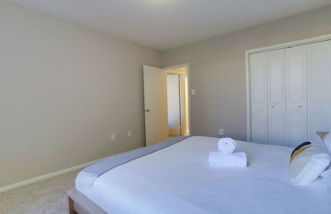 Elegant Apartments Near the Pentagon - Photo 22