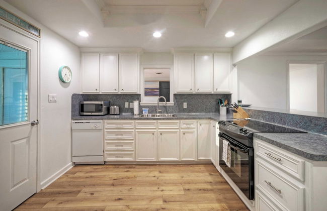 Waterfront Retreat w/ Private Boat Dock, Patio, Views Shore Thing by Avantstay - Photo 15