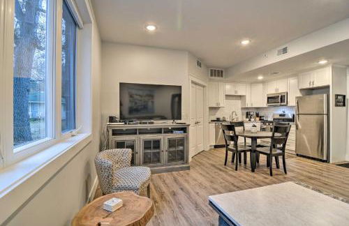 Centrally Located Traverse City Condo 1 Mi to Bay - Foto 5