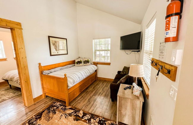 Whispering Pines cabin rentals - Photo 10