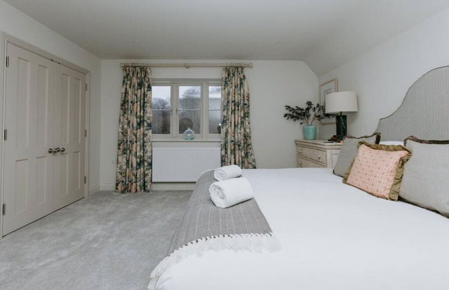 Hayward House Hot Tub Large Garden - From 1100 Per Night - Foto 6