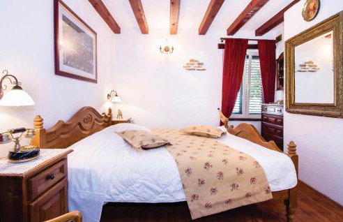 7 Bedroom Gorgeous Home In Grabovac - Photo 40