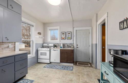 Charming 4BR Westside Home in Beer City USA - Foto 8