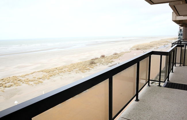 Modern Stay Near Shore - Photo 9