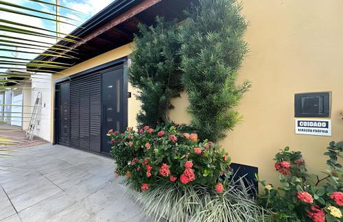 Casa do Rosa - Piscina Aquecida - Churrasqueira - 8 pessoas - SJBV - Foto 30