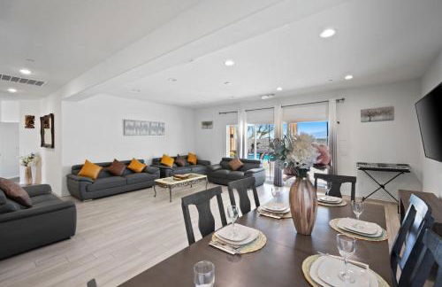 Views, Gameroom, Saltwater Pool & Hot tub, Firepit by MariamsBnb - Foto 24