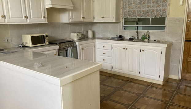 Stunning 2-bed Apartment in Grand Roy, Grenada - Foto 5, Eigene Küche