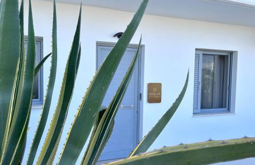 L A Boutique Suites with Private Hot Tub - Photo 47