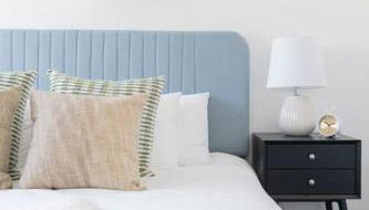 Modern 2BR Condo with King Bed & Balcony near LA - Foto 2