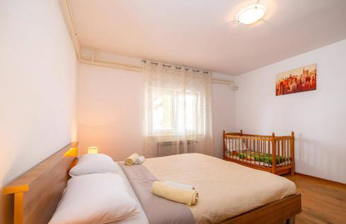 Spacious Holiday Home Joy with pool and playground, Suhovare - Foto 51